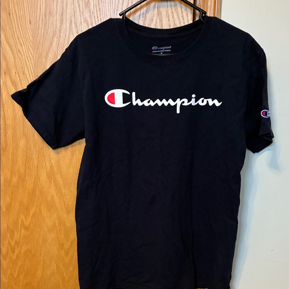 Men’s Sz M Champion navy t-shirt